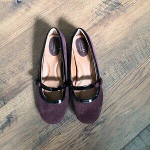 New Clarks Concert Hall Flat Mary Jane Burgundy Suede Leather Casual Strap 8W